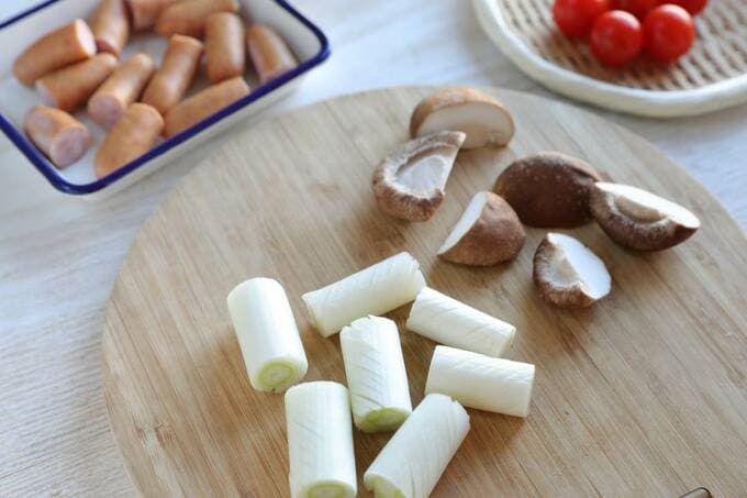 カットしたネギなど