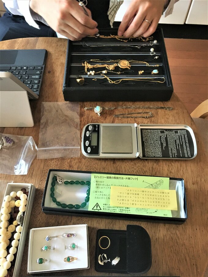 アイテム別に宝石を仕分け