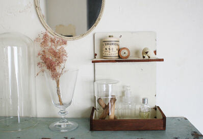 100均まな板でメイク道具をおしゃれに収納できる「ボックス＆ラック」を作ろう！