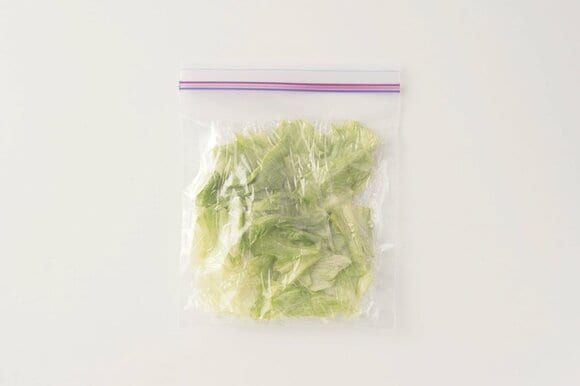 ちぎって冷凍。加熱調理に活用して【レタス】