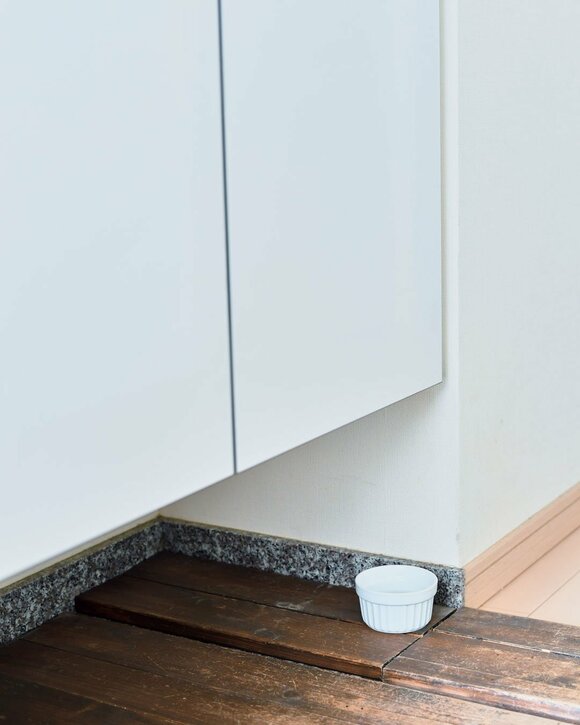 玄関にアロマポット