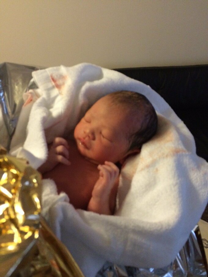 生まれたばかりの赤ちゃん