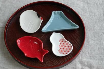 豆皿や箸置きを活用。おせちもワンプレートでおしゃれに