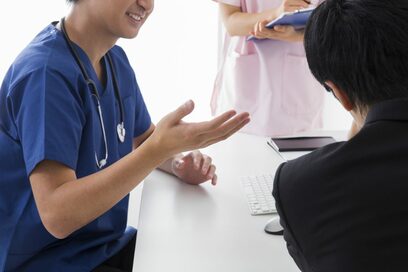 年齢とともに精子も衰えが…。医師に聞く「男性不妊」の現状と治療法