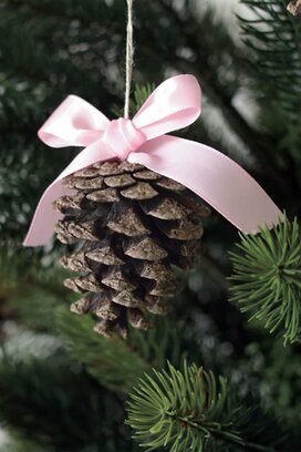 色を引き算すると今年風！ちょこっと手づくりで大人かわいいクリスマス