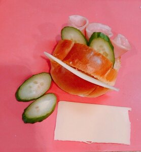 キュウリとチーズ