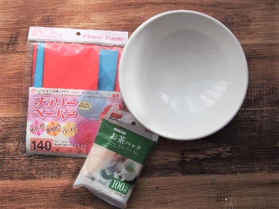 フラワーペーパーとお茶パックと器