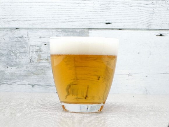 ホップの豊かな香りがうれしい西友「泡麦」