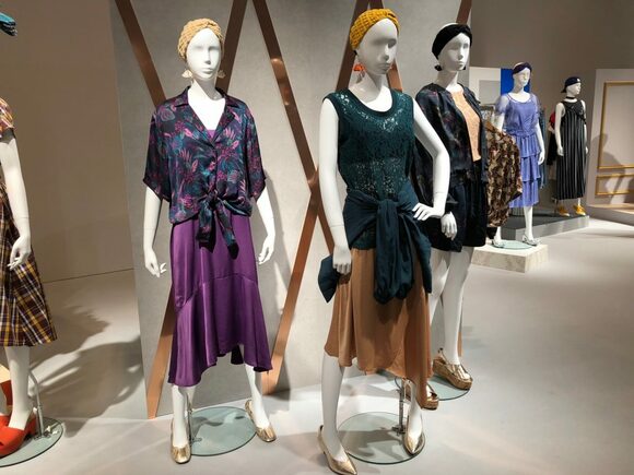 グリーンのシースルー