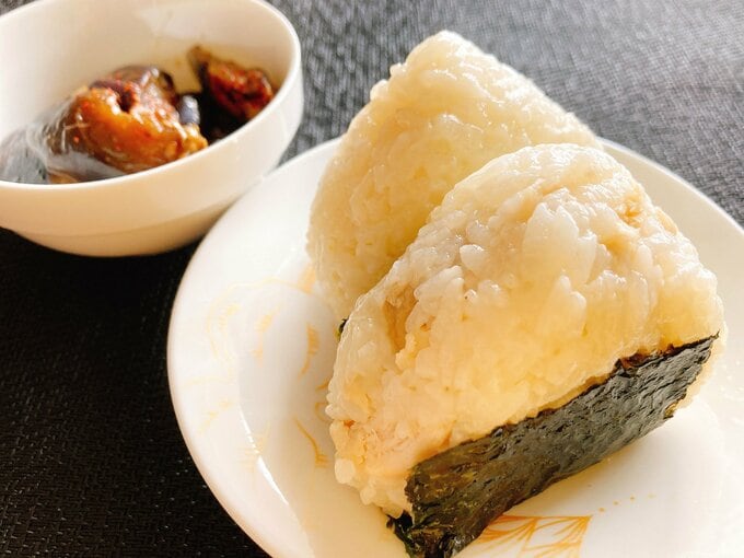 海南チキンライスおにぎり