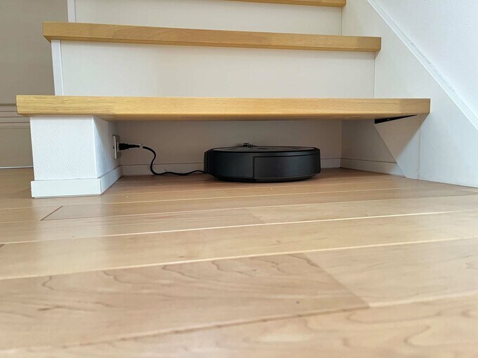 最下段のロボット掃除機の基地