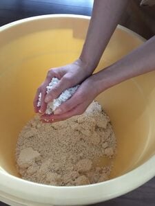 材料はとってもシンプル！大豆と麹と塩でつくる自家製みそ