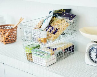 重ねてスッキリ収納！100円ショップ、無印良品、ニトリの名品