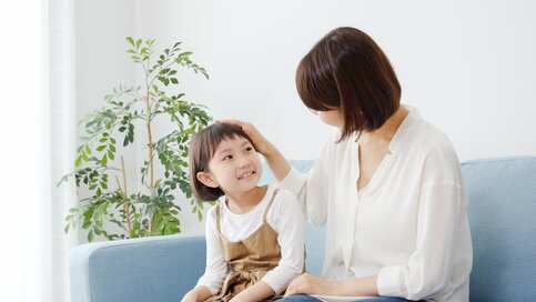 ほめ言葉は“子どもを縛る呪い”にも。小児科の考える容赦なく叱っていい基準