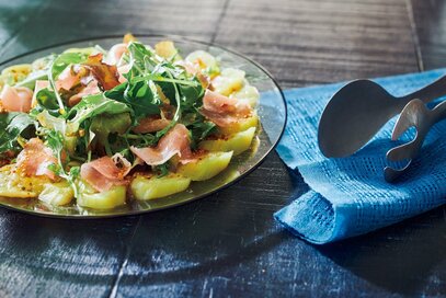 暑い日にぴったりナスと生ハムの前菜。電子レンジで簡単につくれます
