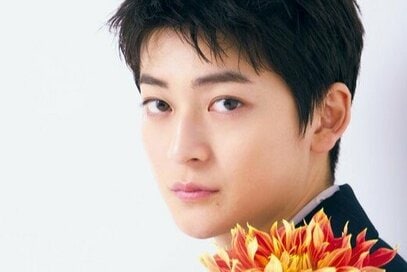 高橋文哉さんの気分転換は“料理”。学生時代には料理人を志して調理師免許を取得