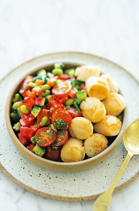 ホタテとコロコロ野菜のサラダ。良質な睡眠を促すうれしい効果も