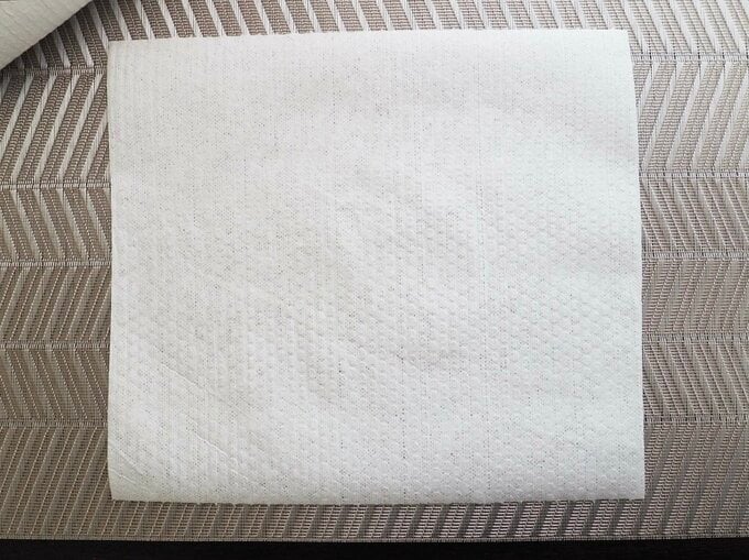 キッチンタオルを切り出した様子