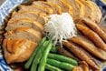 10分で味しみしみ！笠原将弘さんの「鶏胸肉と新ゴボウの煮つけ」レシピ。甘辛味でご飯がすすむ