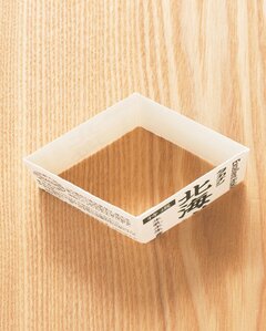 牛乳パックでつくる【すしケーキ】