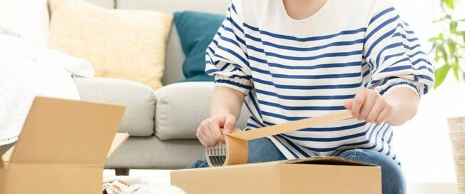 飽きたDVDや枯れた観葉植物…“即捨てリスト”でリビングの不要品をすっきり