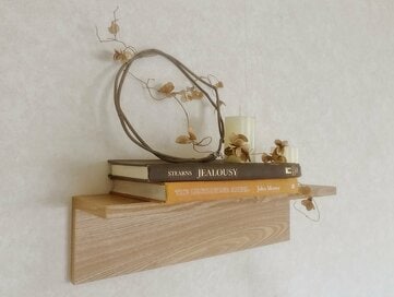 「ドア反対側にウォールシェルフ」だけで、リビングが好印象になる理由