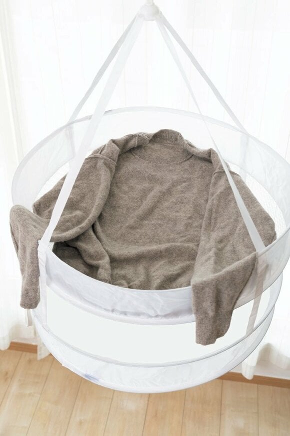 平干しネットに衣類