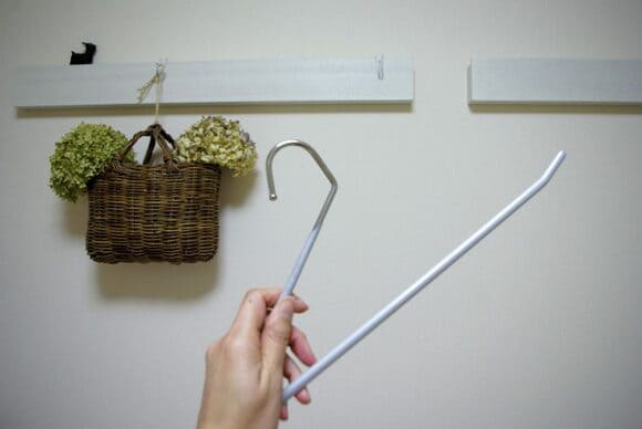 スラックスハンガー