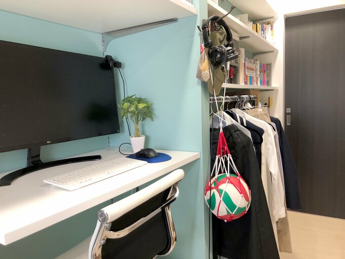 ブラケットを用いたサイドデスク