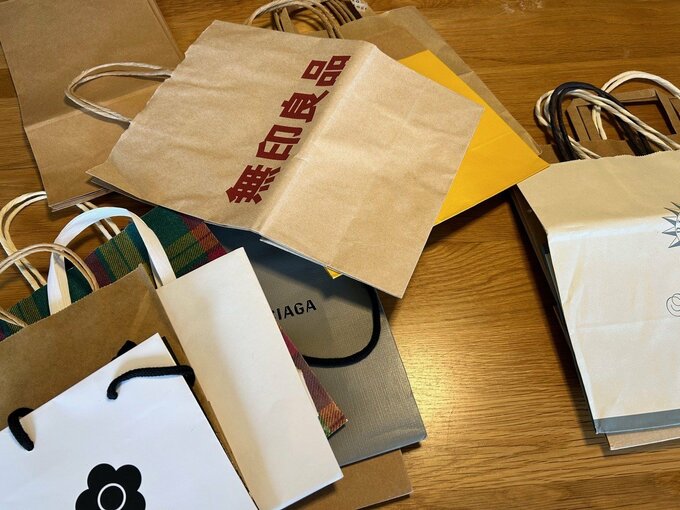 増えがちな紙袋の整理と収納術