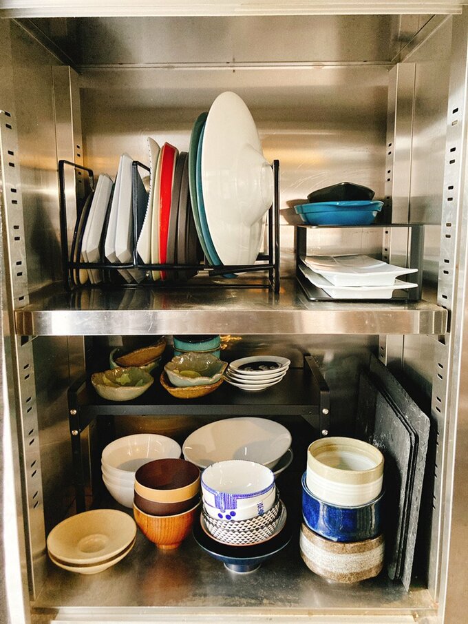 業務用食器棚の上部分