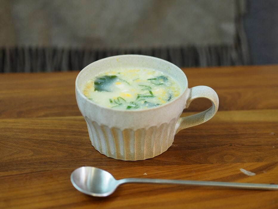 ダイエットにおすすめ。体を温めて代謝がアップする「電子レンジでつくる卵とショウガのコンソメスープ」