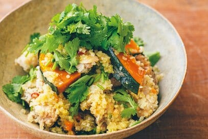 減塩、鶏モモ肉とカボチャの塩香味蒸し。おうちで本格エスニック料理を