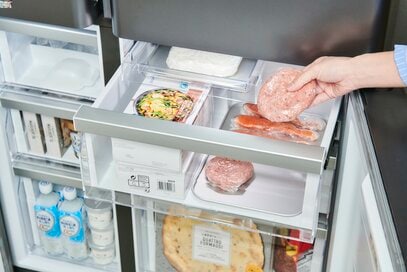 まとめ買いやつくりおきもおまかせ！「進化系冷蔵庫」の実力とは？