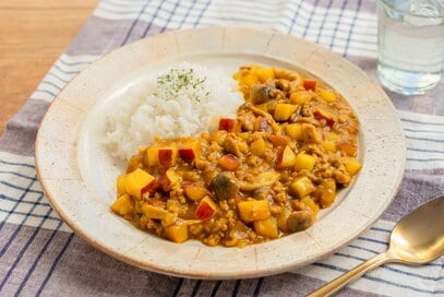 寒い季節にぴったり「サツマイモとひき肉のキーマカレー」。甘みとスパイスの組み合わせが絶妙