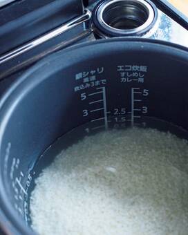 「早炊き」にするなら吸水が必要？ご飯をおいしく炊くためのルール