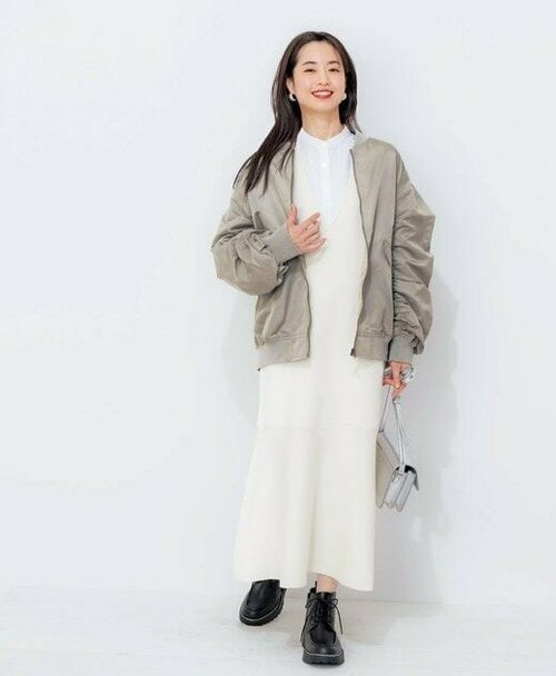 女性