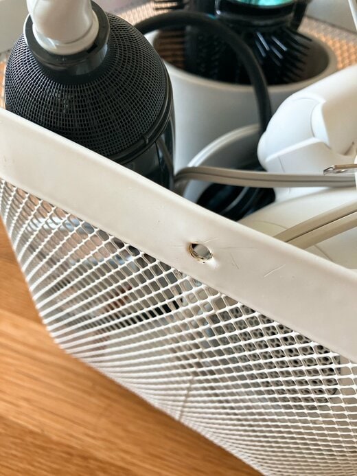 写真：取っ手を取る