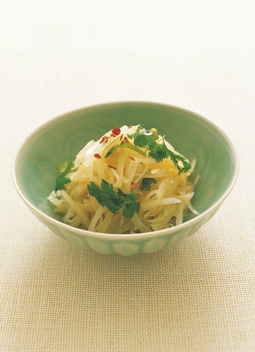 千切りジャガイモのエスニックサラダ