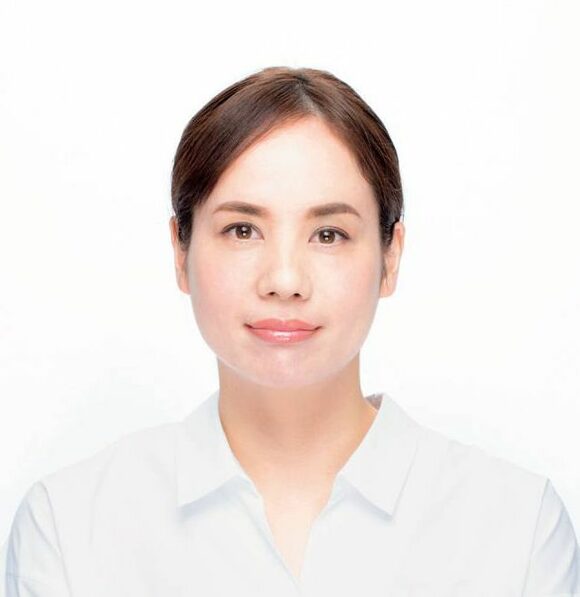 女性優しい表情