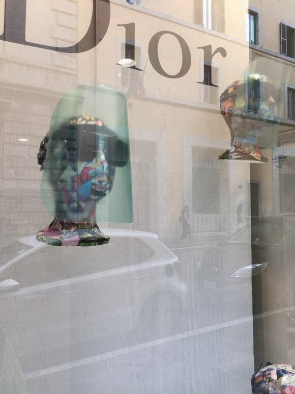 Diorのディスプレイ