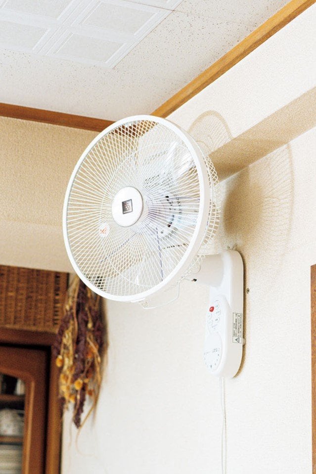 壁掛け扇風機