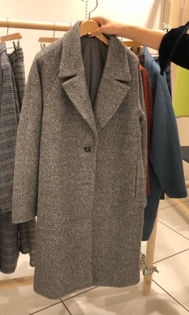 グレーのコート