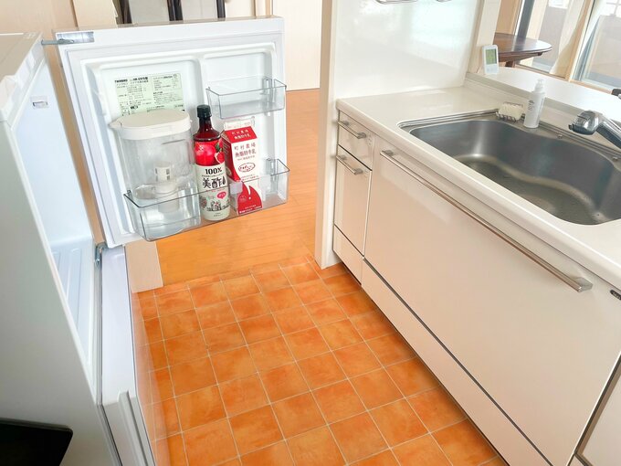 冷蔵庫とシンク