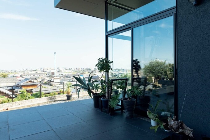 広々としたテラス