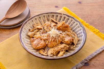 キノコたっぷり「鶏肉の甘酢あん」レシピ。ショウガのさわやかな香りがアクセントに