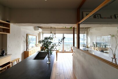 収納と間取りを工夫、57㎡が広々使える。インテリアも妥協なしのマンションリノベ