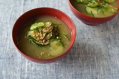 夏バテ対策に食べたいレシピ2つ。キュウリだけのシンプル冷や汁が簡単おいしい