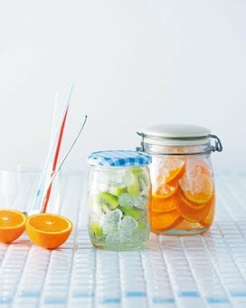 フルーツの自家製シロップ。さわやかドリンクで梅雨を楽しく