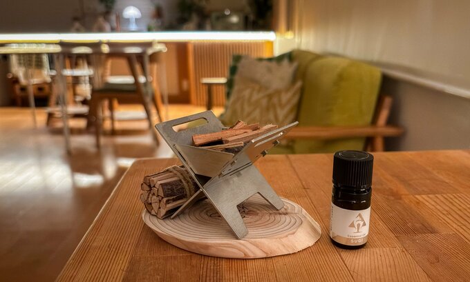 焚き火台型のアロマスタンド